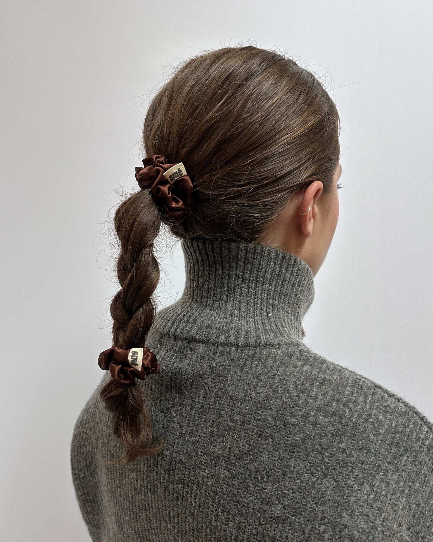 LOT MINI CHOUCHOUS BRUNS EN SATIN DE SOIE