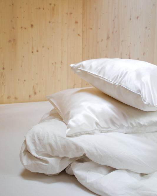 LA TAIE D'OREILLER BLANCHE - SATIN DE SOIE