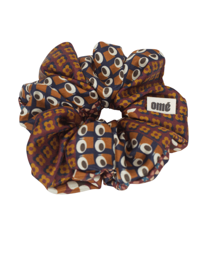 LE BRUNETTE EN SATIN DE SOIE