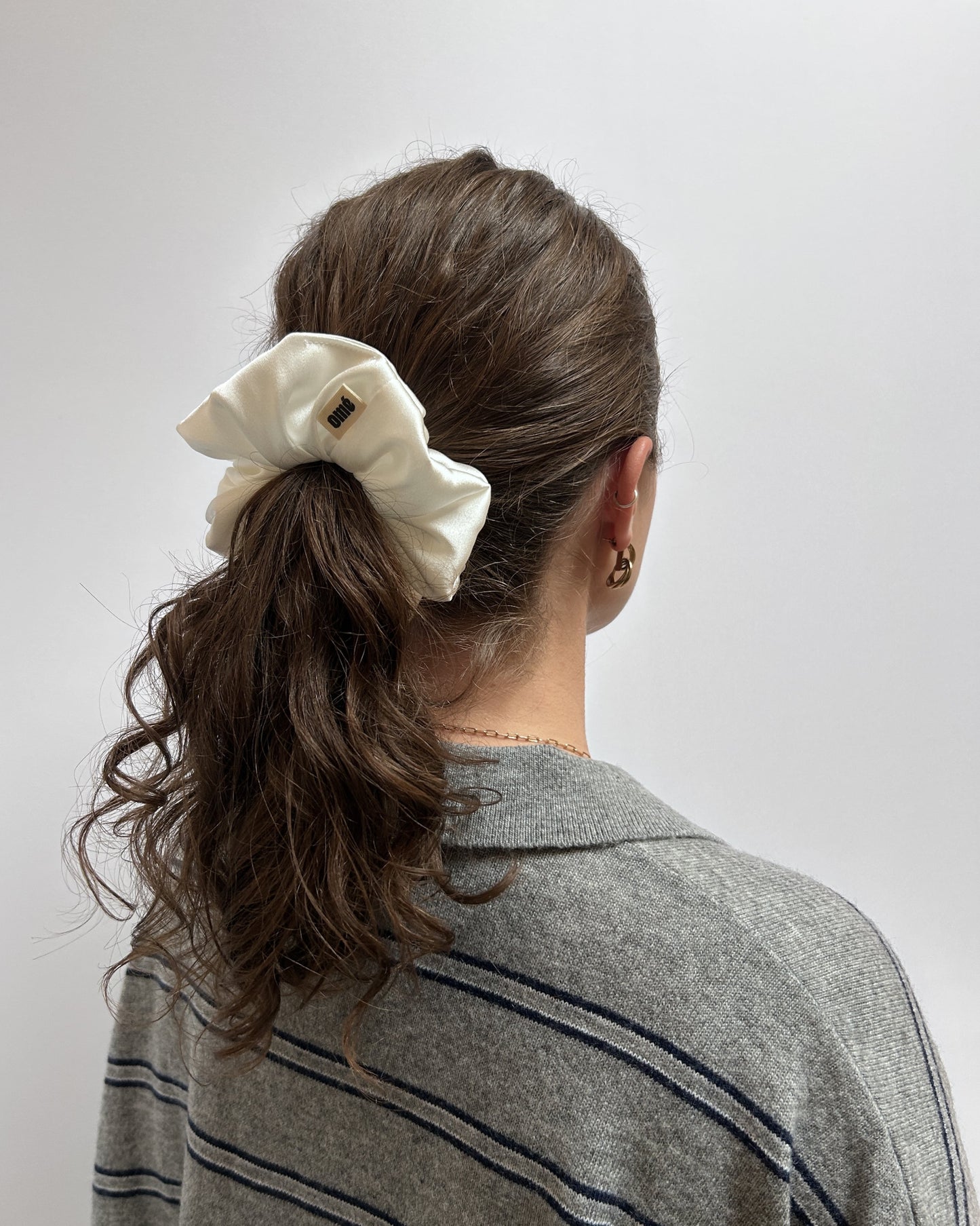 LE BLANC EN SATIN DE SOIE